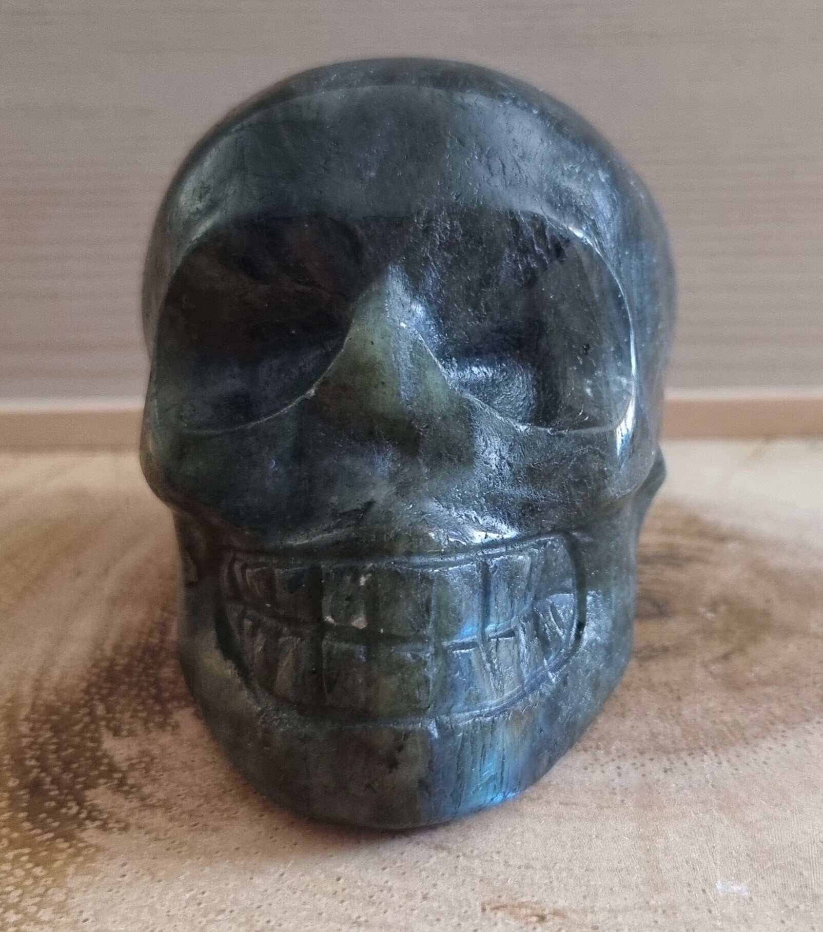 Large labradorite scull