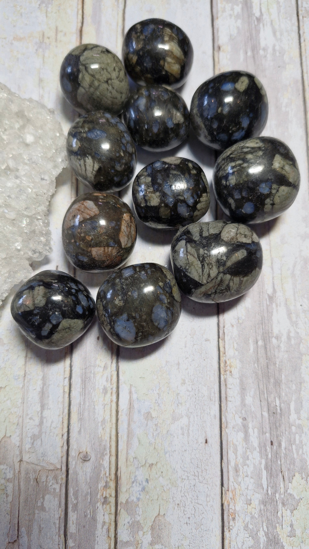 Que Sera Tumble Stones